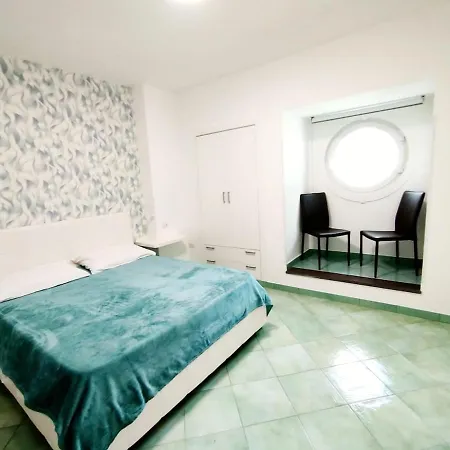 Vakantiehuis L'oblo' Sul Mare Sorrento Coast *